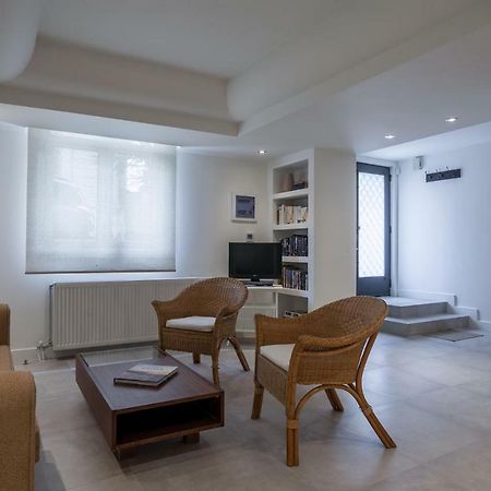 Apartamento Right Under The Acropolis Atenas Exterior foto