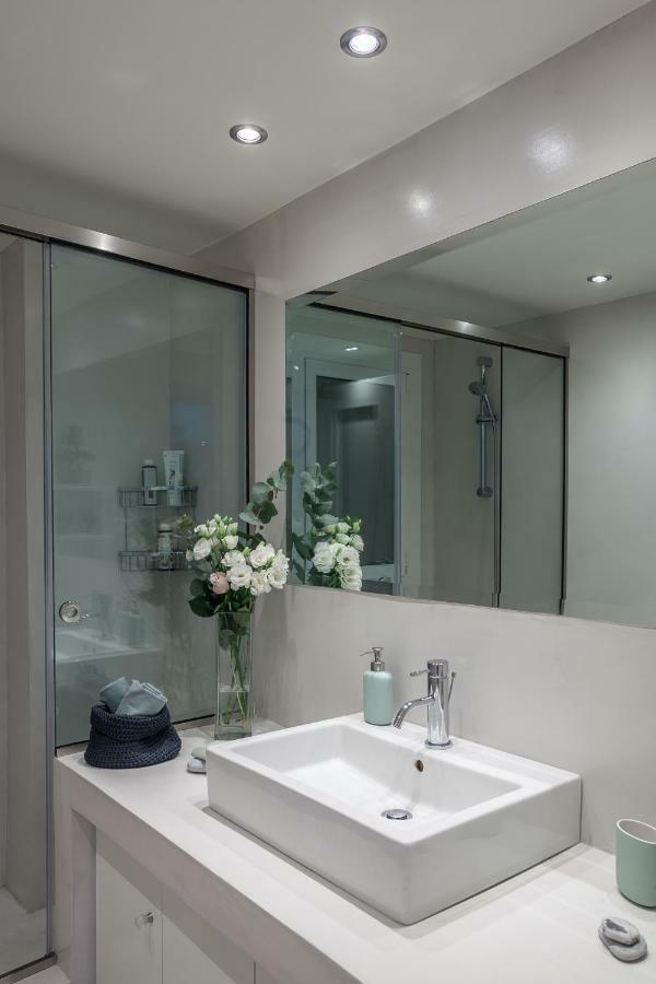Apartamento Right Under The Acropolis Atenas Exterior foto