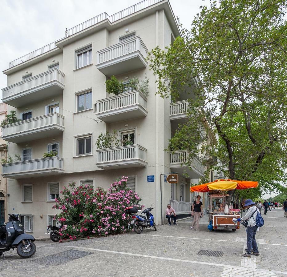 Apartamento Right Under The Acropolis Atenas Exterior foto