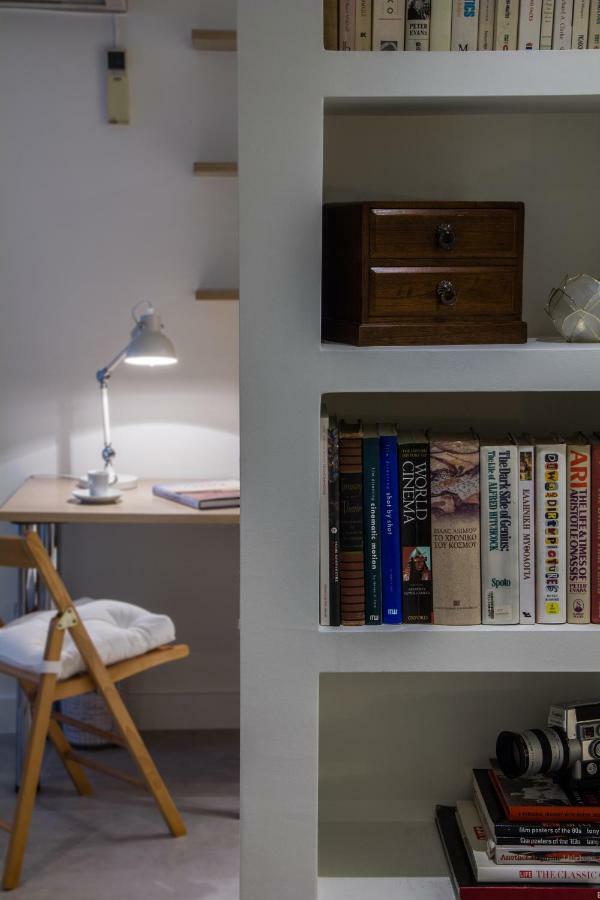 Apartamento Right Under The Acropolis Atenas Exterior foto
