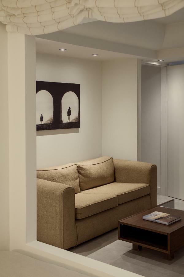 Apartamento Right Under The Acropolis Atenas Exterior foto